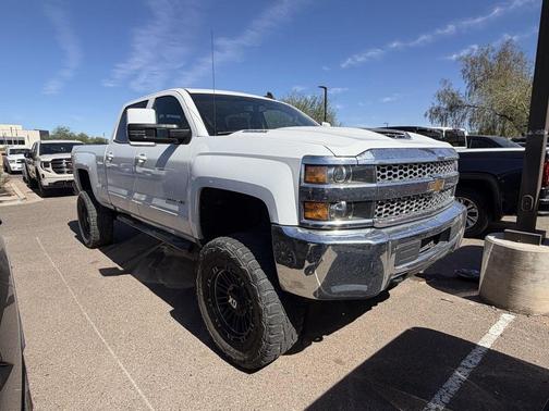 Summit White 2019 Chevrolet Silverado 2500 LT