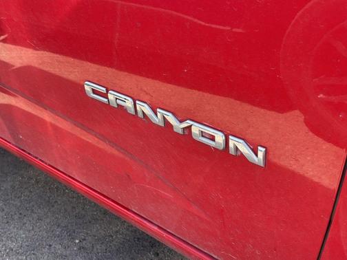 Cardinal Red 2015 GMC Canyon SLT