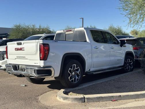 2022 GMC Sierra 1500 SLT