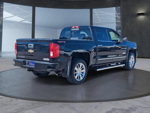 2018 Chevrolet Silverado 1500 High Country