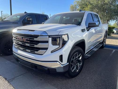 2025 GMC Sierra 1500 SLE