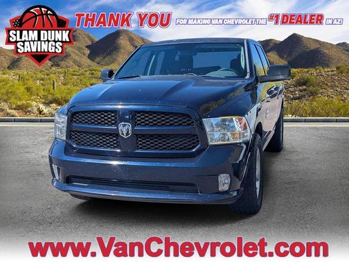 Brilliant Black Crystal Pearlcoat 2016 RAM 1500 Tradesman/Express