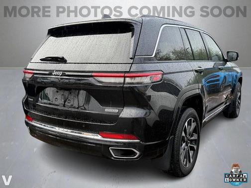 2022 Jeep Grand Cherokee Overland