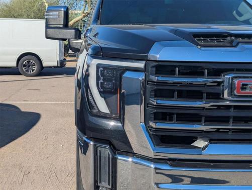 2024 GMC Sierra 2500 SLT