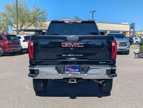 2024 GMC Sierra 2500 SLT