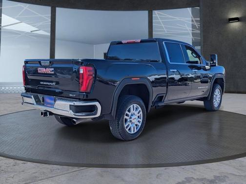 2024 GMC Sierra 2500 SLT