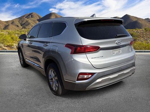 Shimmering Silver Pearl 2020 Hyundai SANTA FE SEL 2.4