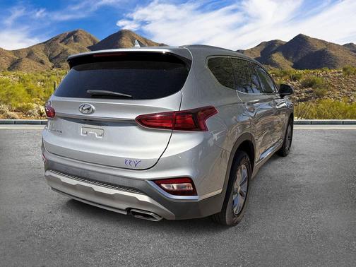 Shimmering Silver Pearl 2020 Hyundai SANTA FE SEL 2.4