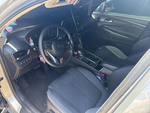 Shimmering Silver Pearl 2020 Hyundai SANTA FE SEL 2.4