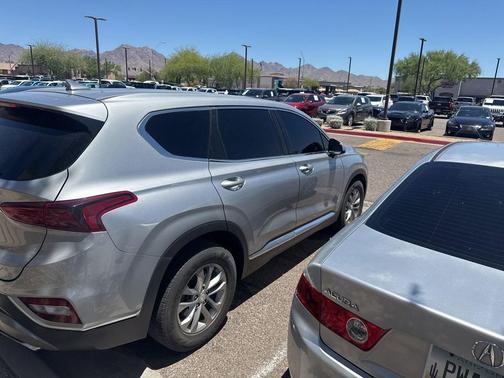 Shimmering Silver Pearl 2020 Hyundai SANTA FE SEL 2.4