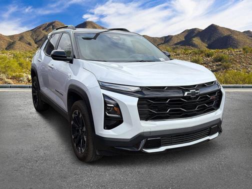 Polar White Tricoat 2026 Chevrolet Equinox FWD RS