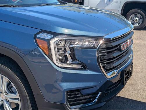 Downpour Metallic 2024 GMC Terrain SLE