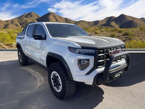 2023 GMC Canyon AT4X