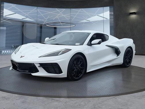 2026 Chevrolet Corvette Stingray w/2LT
