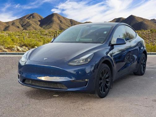 2023 Tesla Model Y Long Range Dual Motor All-Wheel Drive