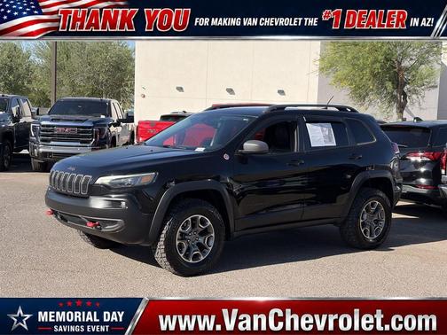 Diamond Black Crystal Pearlcoat 2021 Jeep Cherokee Trailhawk
