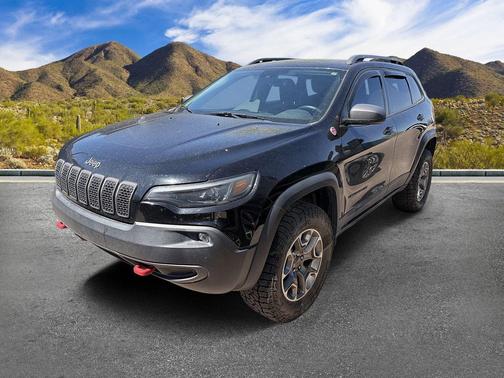 Diamond Black Crystal Pearlcoat 2021 Jeep Cherokee Trailhawk