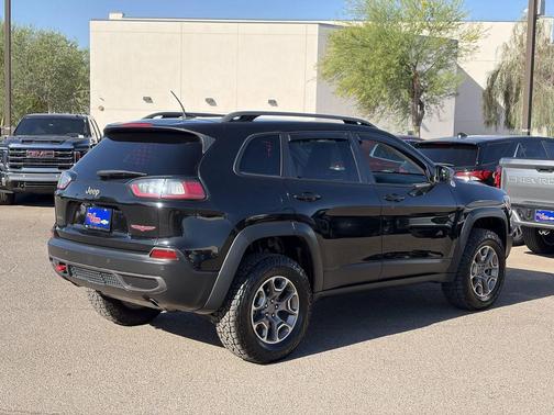 Diamond Black Crystal Pearlcoat 2021 Jeep Cherokee Trailhawk