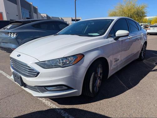 White 2017 Ford Fusion Hybrid SE