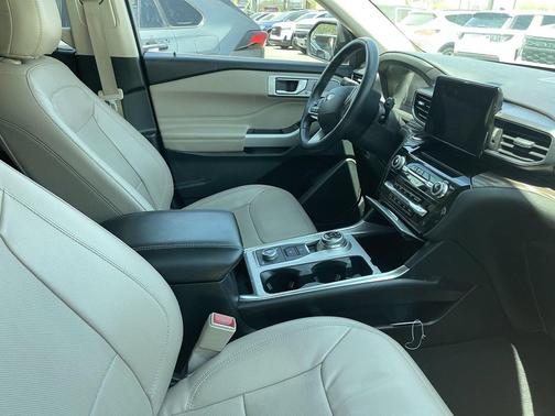 Agate Black Metallic 2024 Ford Explorer Limited