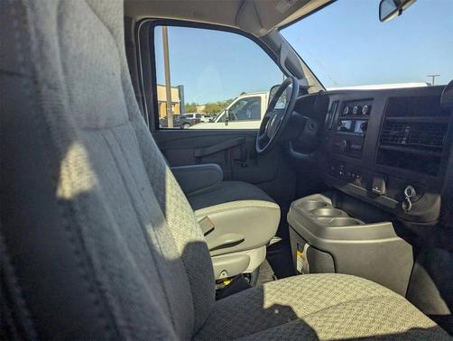 2025 Chevrolet Express 2500 RWD 2500 Extended Wheelbase WT