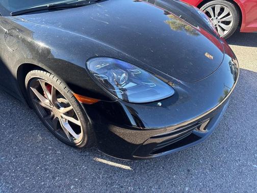 2021 Porsche 718 Cayman S