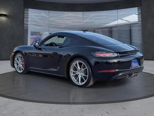 2021 Porsche 718 Cayman S