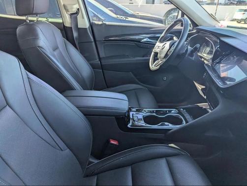 2023 Buick Envision Essence FWD