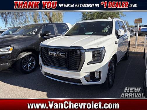 White Frost Tricoat 2023 GMC Yukon Denali Ultimate