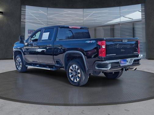2022 Chevrolet Silverado 2500 Custom