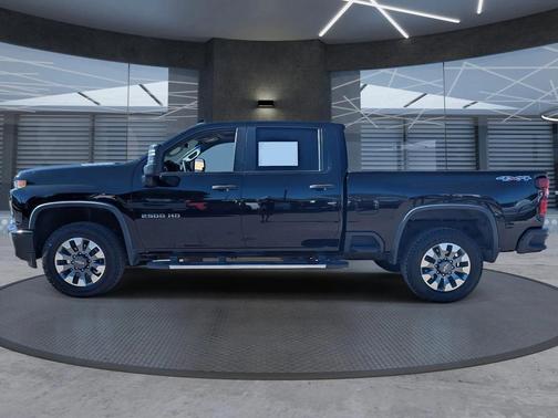 2022 Chevrolet Silverado 2500 Custom