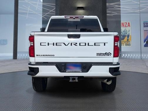 2022 Chevrolet Silverado 2500 High Country