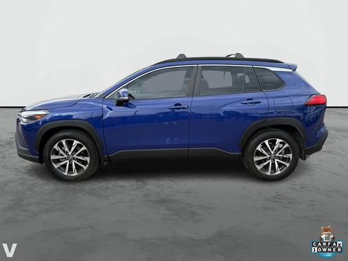 2024 Toyota Corolla Cross XLE