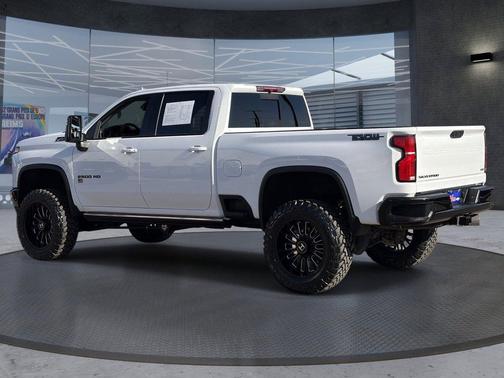 Summit White 2025 Chevrolet Silverado 2500 LTZ