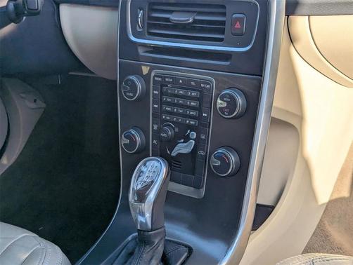 2013 Volvo S60 T5 Premier