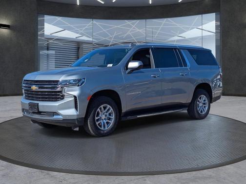 2024 Chevrolet Suburban LT