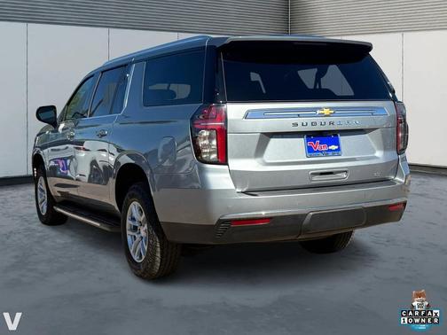 2024 Chevrolet Suburban LT