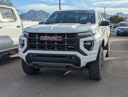 2024 GMC Canyon AT4