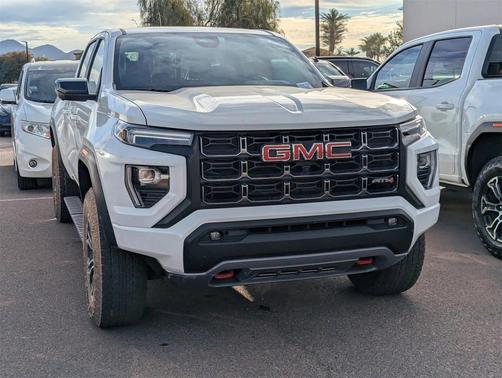 2024 GMC Canyon AT4