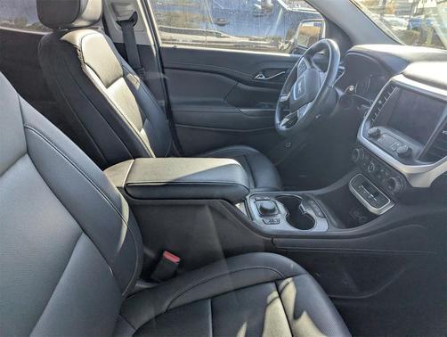 2023 GMC Acadia FWD SLT