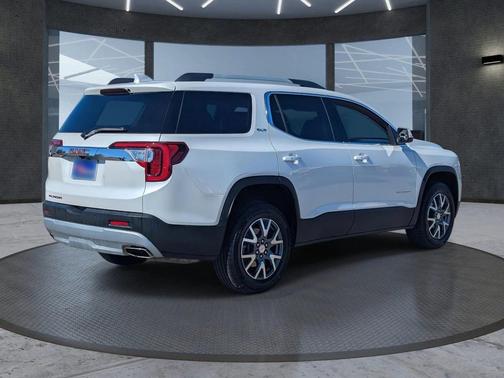 2023 GMC Acadia FWD SLT