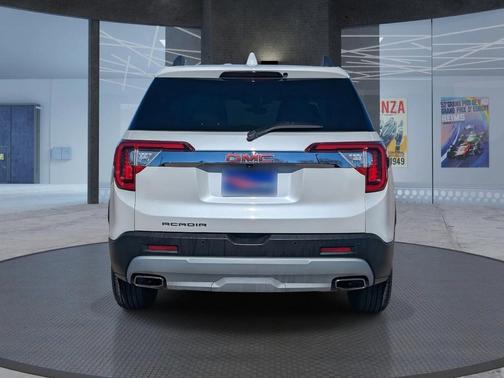 2023 GMC Acadia FWD SLT