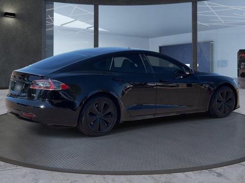 Solid Black 2021 Tesla Model S Plaid