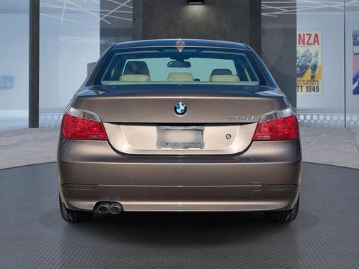 2006 BMW 530 530i
