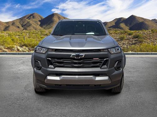 Sterling Gray Metallic 2025 Chevrolet Colorado Trail Boss