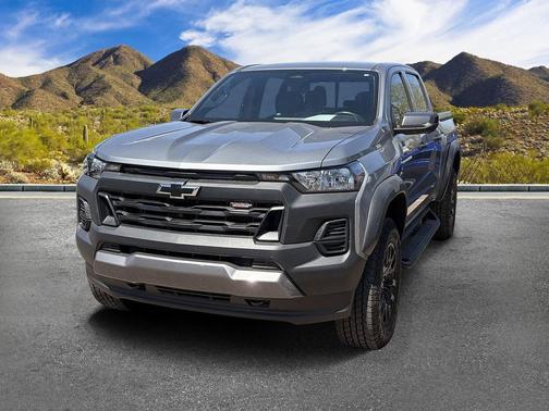 Sterling Gray Metallic 2025 Chevrolet Colorado Trail Boss