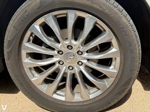 2017 INFINITI QX80 Base
