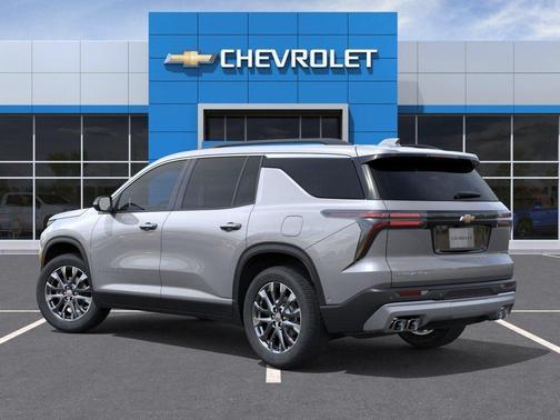 Sterling Gray Metallic 2026 Chevrolet Traverse LT