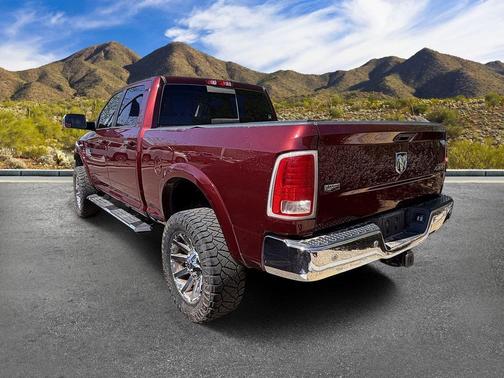 Delmonico Red Pearlcoat 2018 RAM 2500 Laramie Crew Cab 4x4 6'4' Box