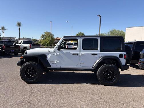 Bright White Clearcoat 2018 Jeep Wrangler Unlimited Sport